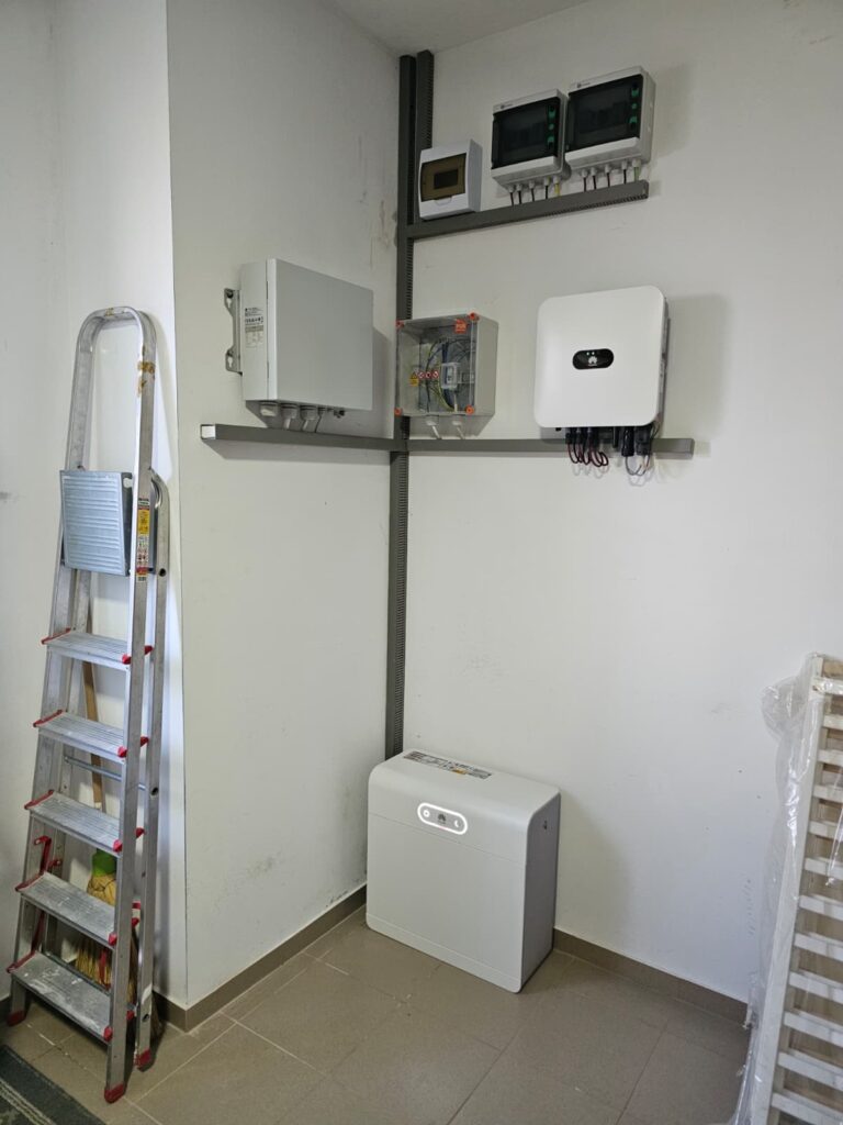 Acumulator Huawei LUNA 7 kWh montat de Genway – Casa Verde 2026
