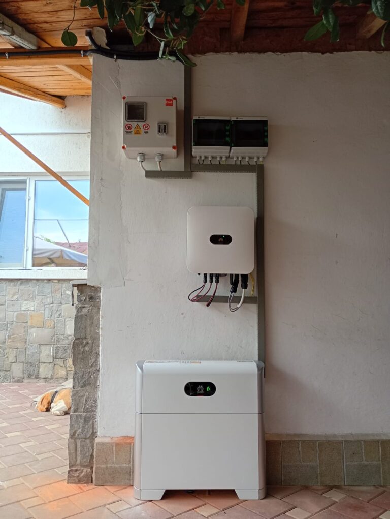 Baterie de stocare Casa Verde 2026 la o casă cu panouri fotovoltaice – lucrare Genway